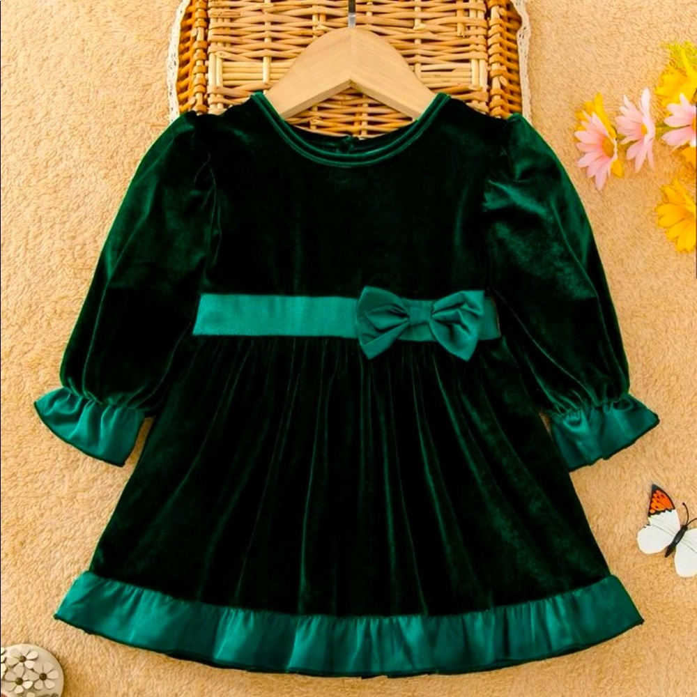 Holiday dress 💚